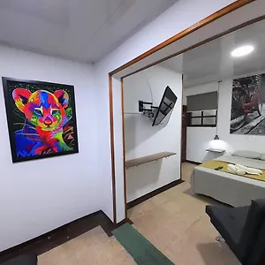  Pensión Gran Apartaestudio En Boston -