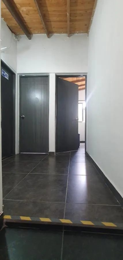 Alojamiento Metro floresta Medellín