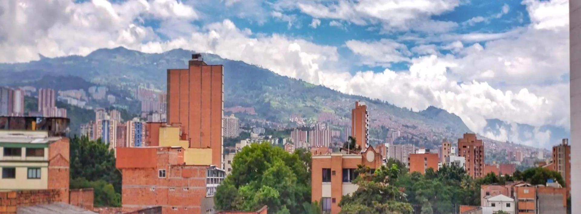 Alojamiento Metro floresta Medellín Pensión